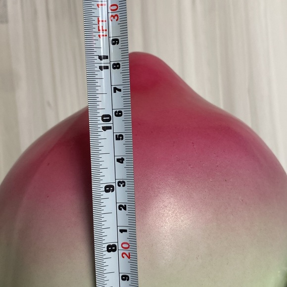 Vintage porcelain Chinese peach supported by 3 boys/men 11” tall - Picture 9 of 17